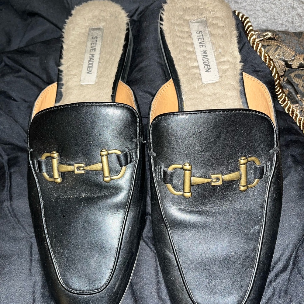 Steve Madden Black Leather Backless Mules with Gold Horsebit